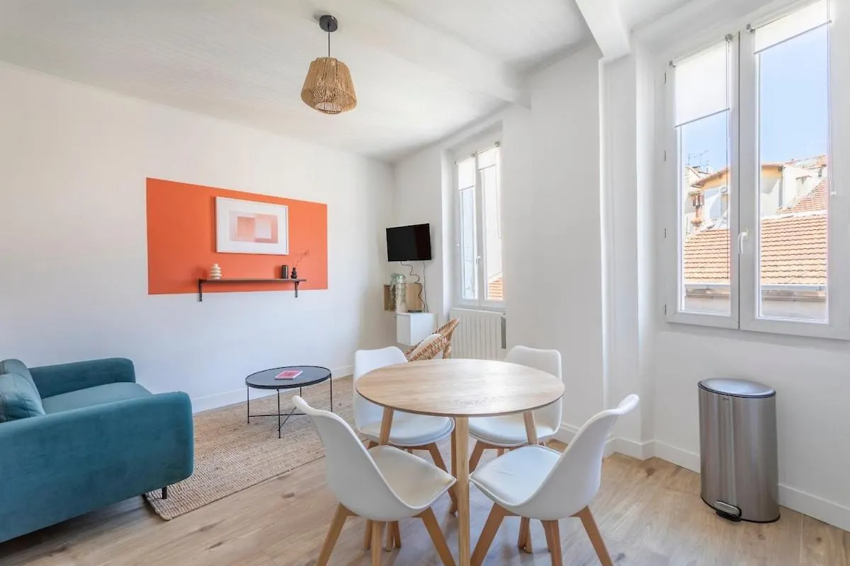 Lumineux Appartement & Joliment Renove Marseille Apartment