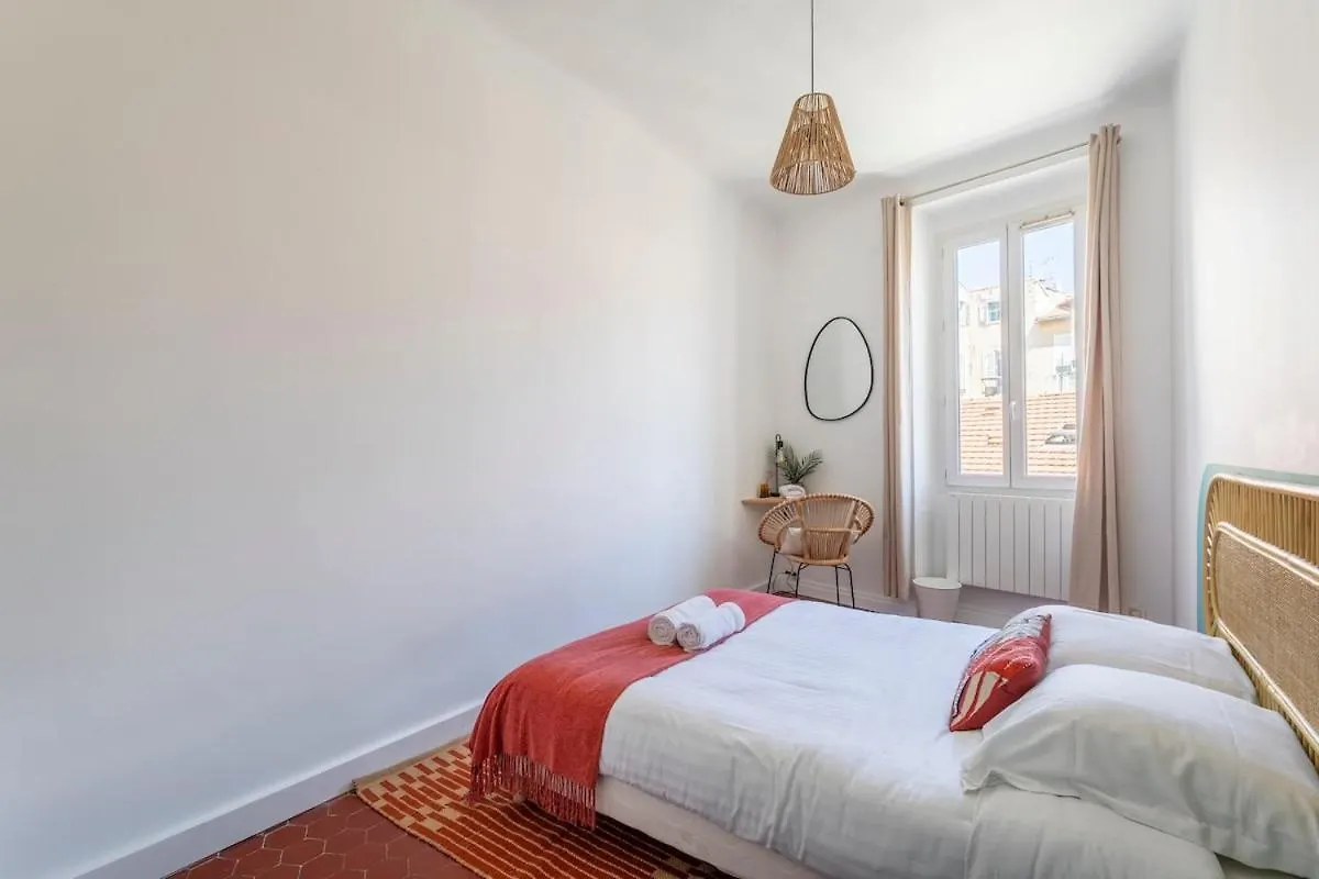 Lumineux Appartement & Joliment Renove Marseille France