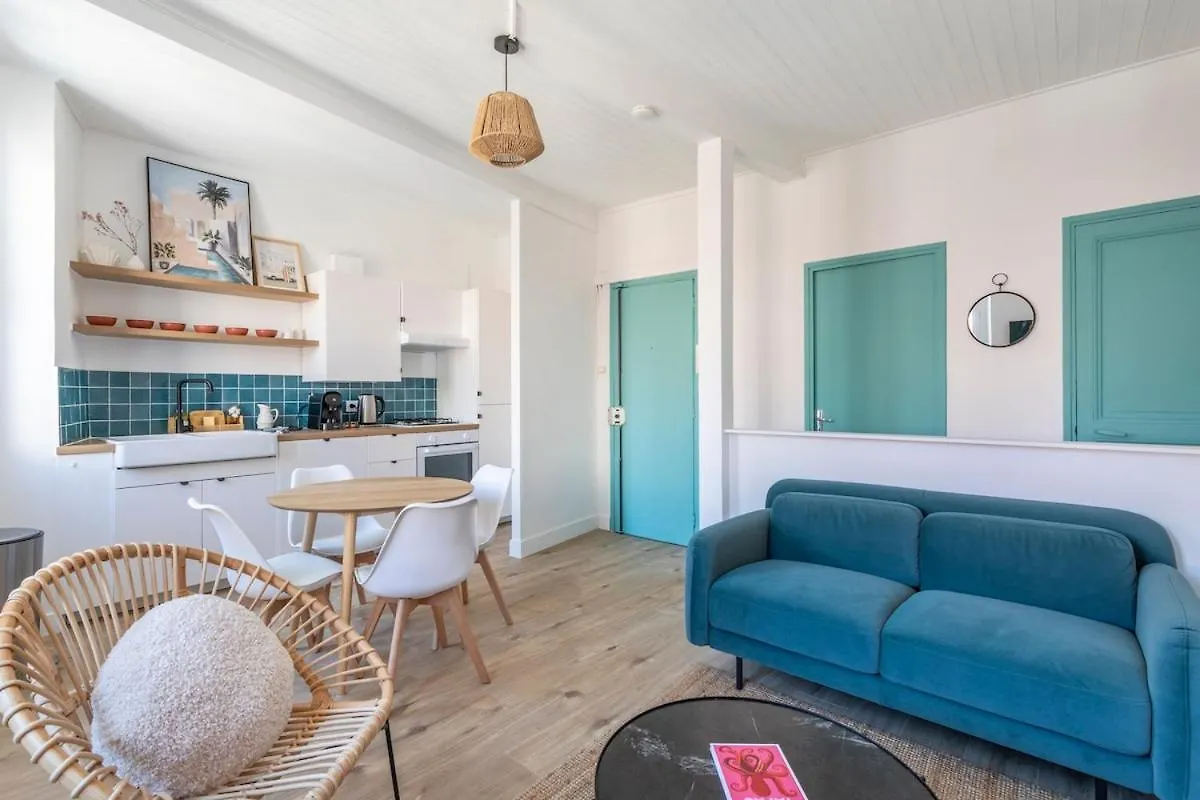 Lumineux Appartement & Joliment Renove location